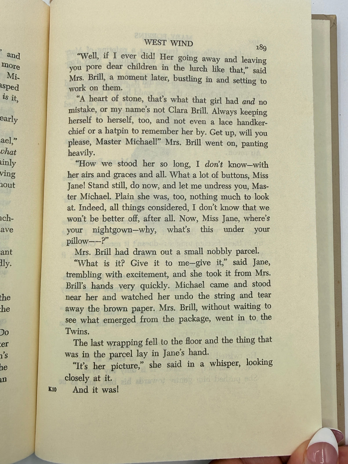 Mary Poppins Vintage Book by P L Travers, 1962