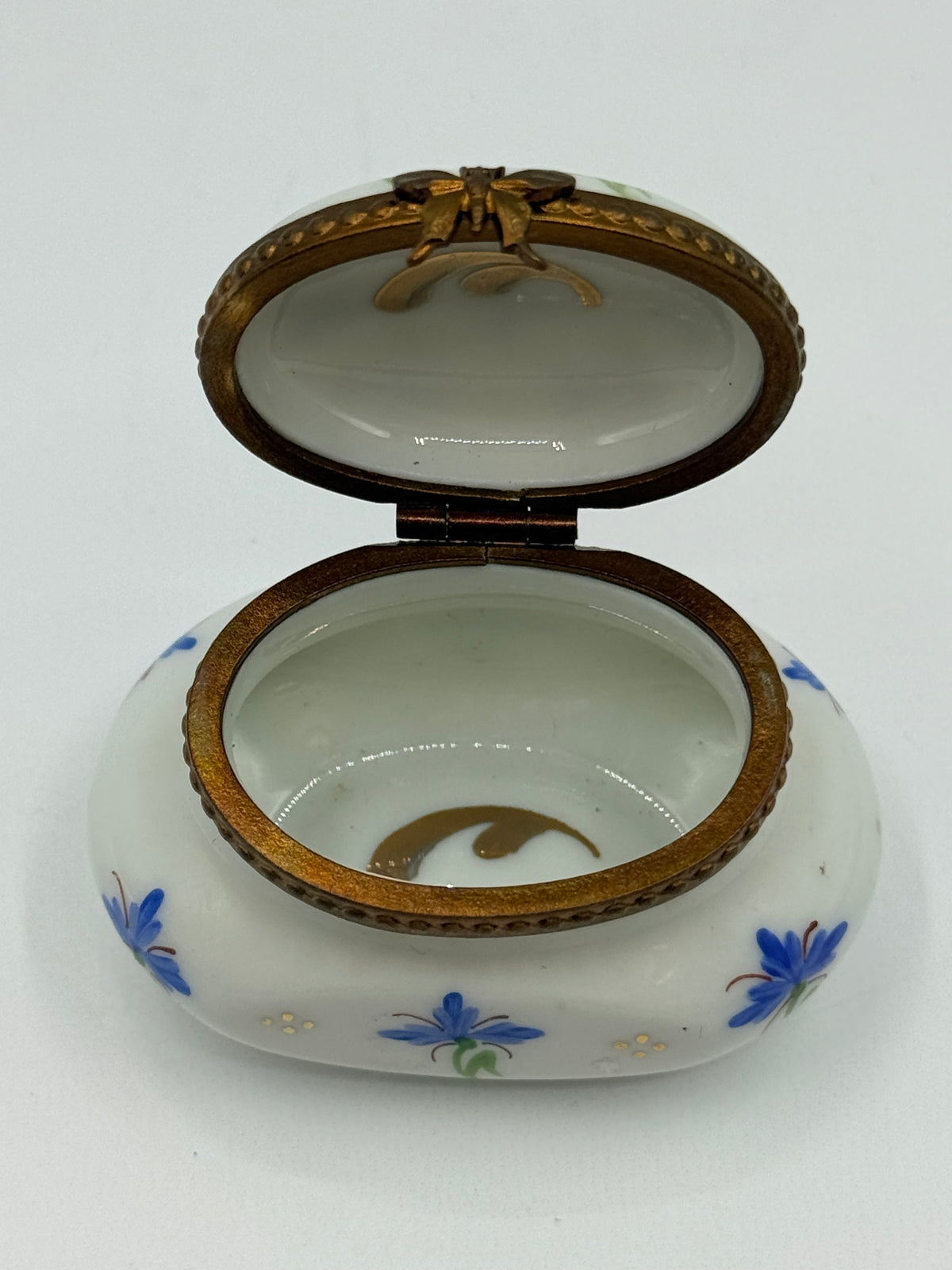 Limoges Trinket Box with Butterfly Clasp