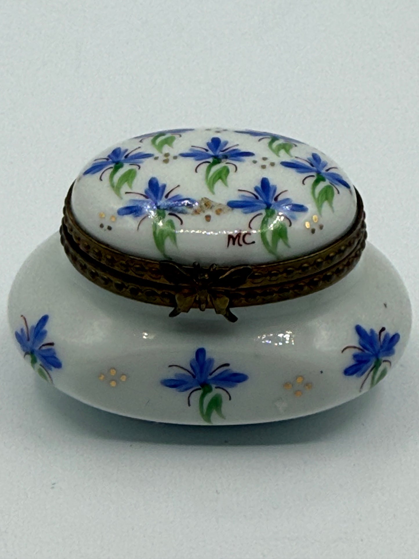 Limoges Trinket Box with Butterfly Clasp