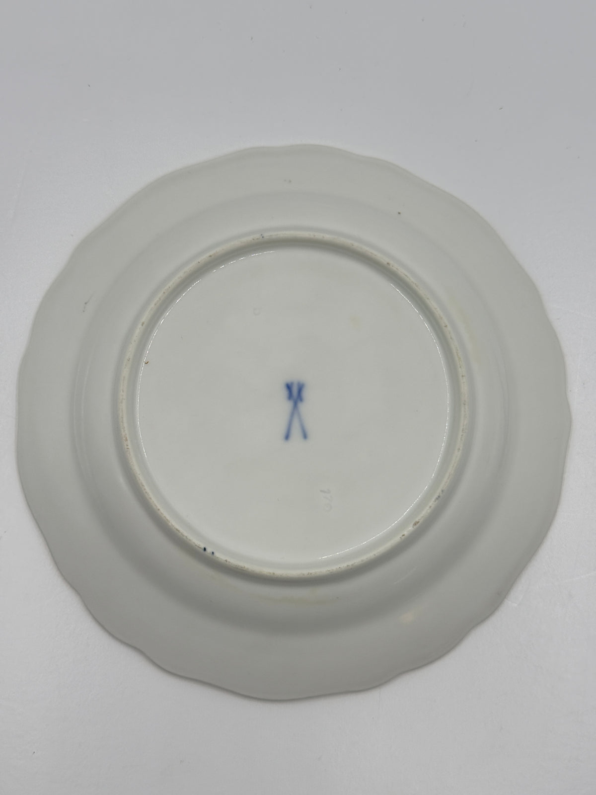Meissen Blue Onion Zwiebelmuster Blue and White Plate, 7"
