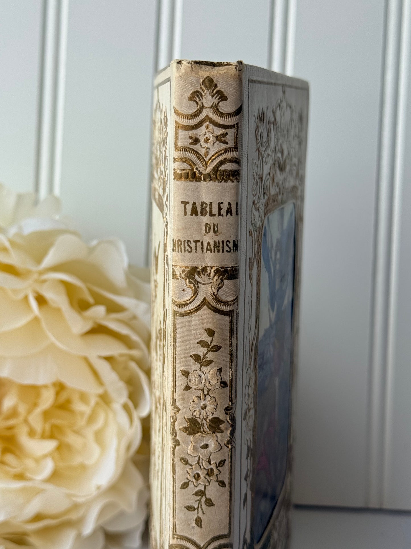 French cartonnage book, Overview of Christianity