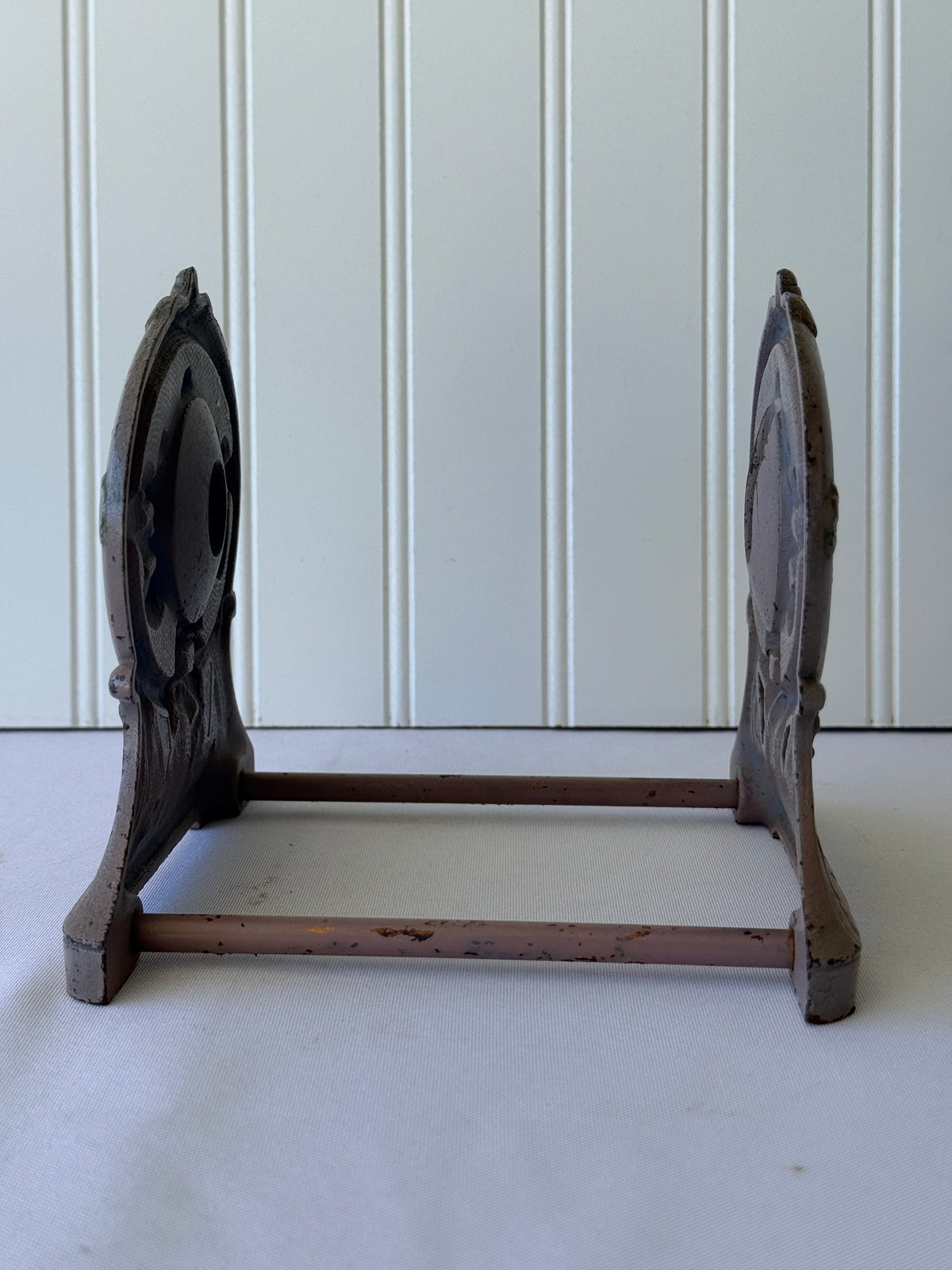 Judd Style Floral Basket Cast Iron Decorative Bookends
