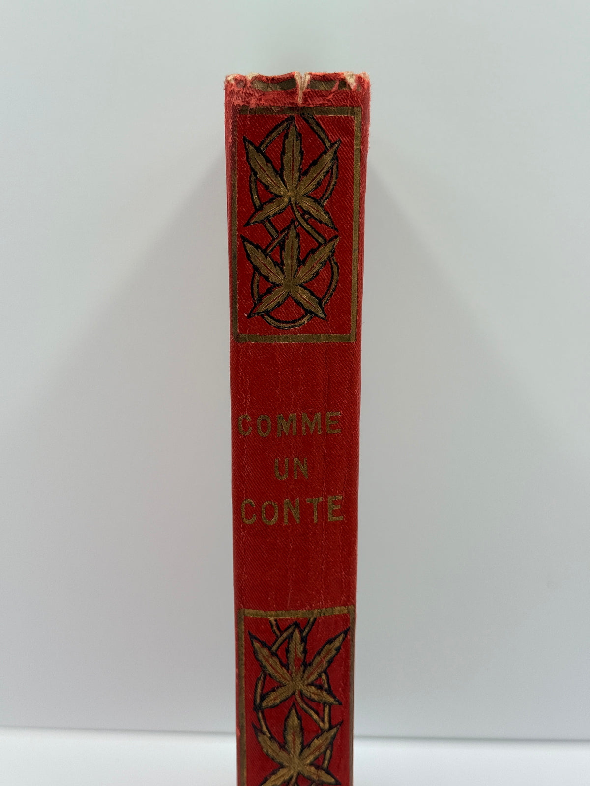 Comme un Conte by Marie de Chateau Verdun, 9"