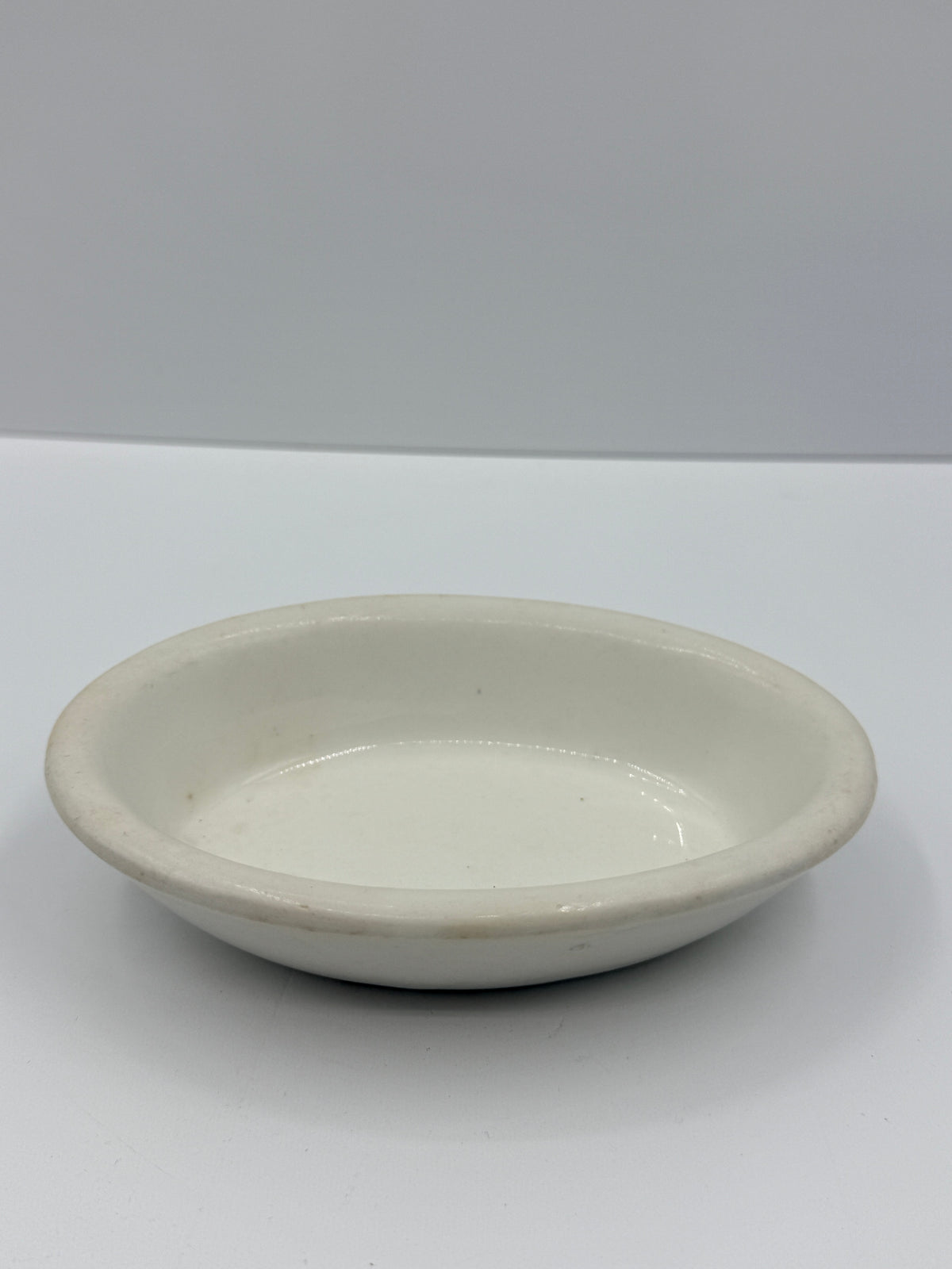 Mclaughlin white soap dish