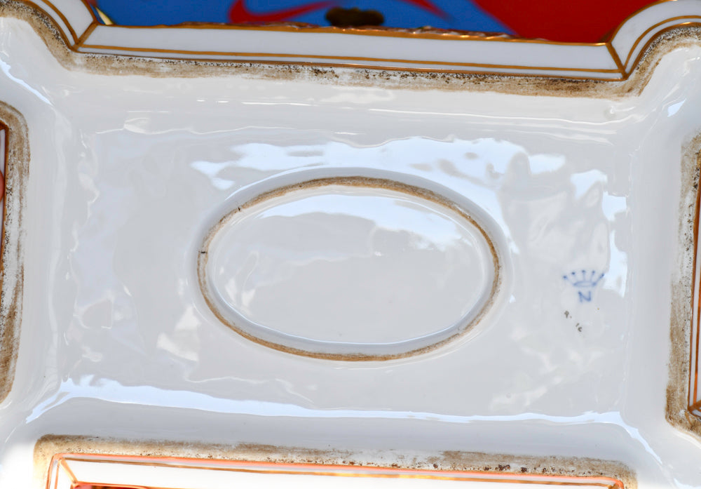 Capodimonte Ornate Italian Porcelain Dresser Box