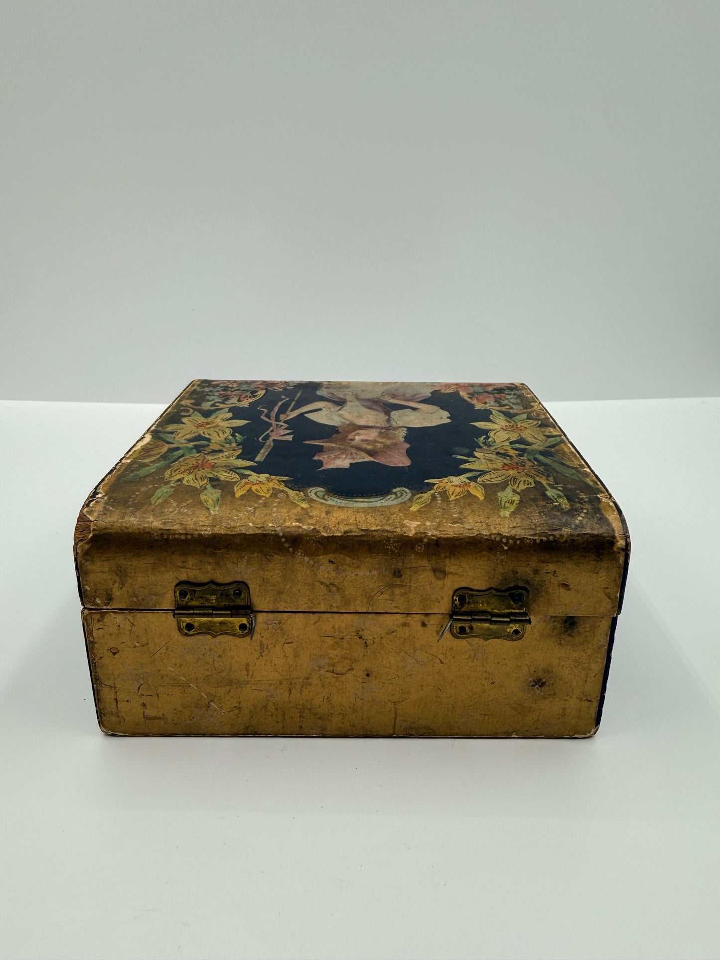 Victorian Paper Mache Keepsake Box with Liner