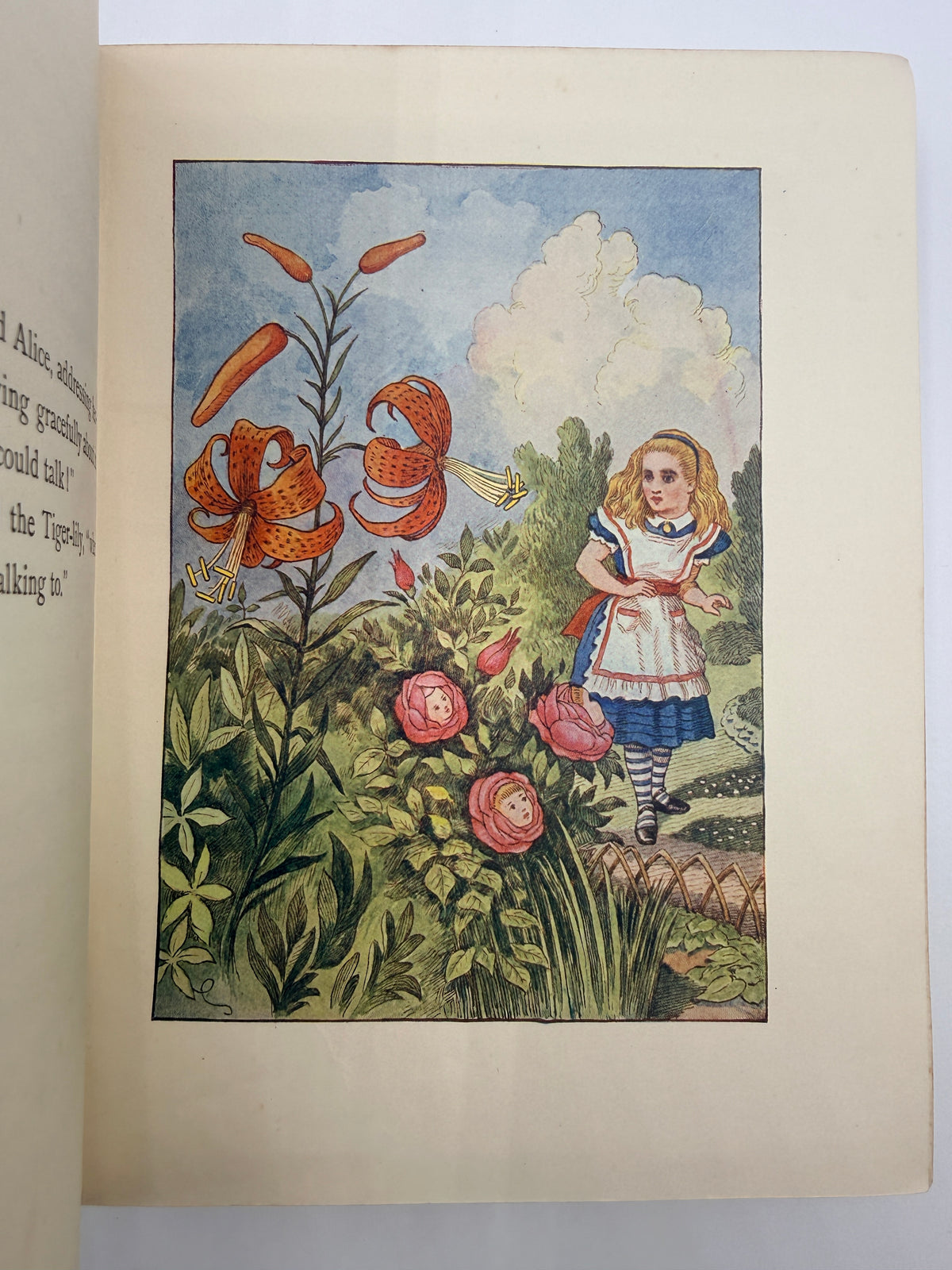 Alice Through the Looking Glass by Lewis Carroll, John Tenniel, 1934