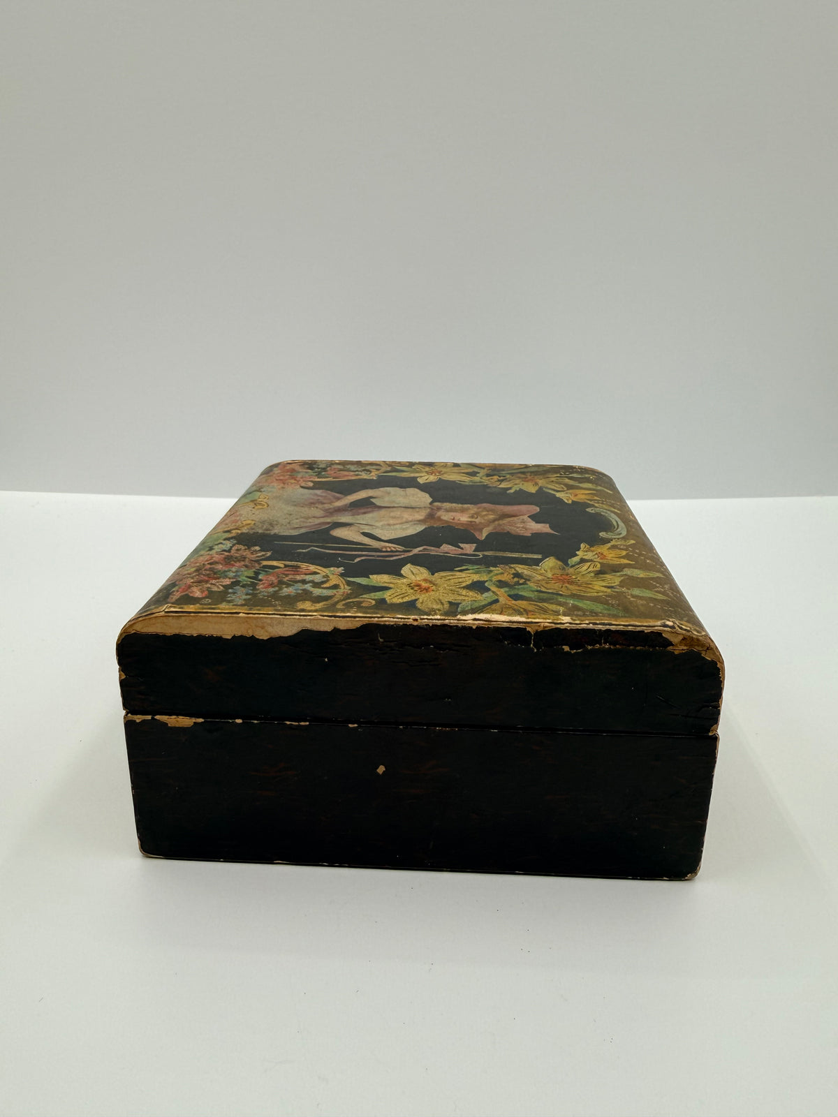 Victorian Paper Mache Keepsake Box with Liner