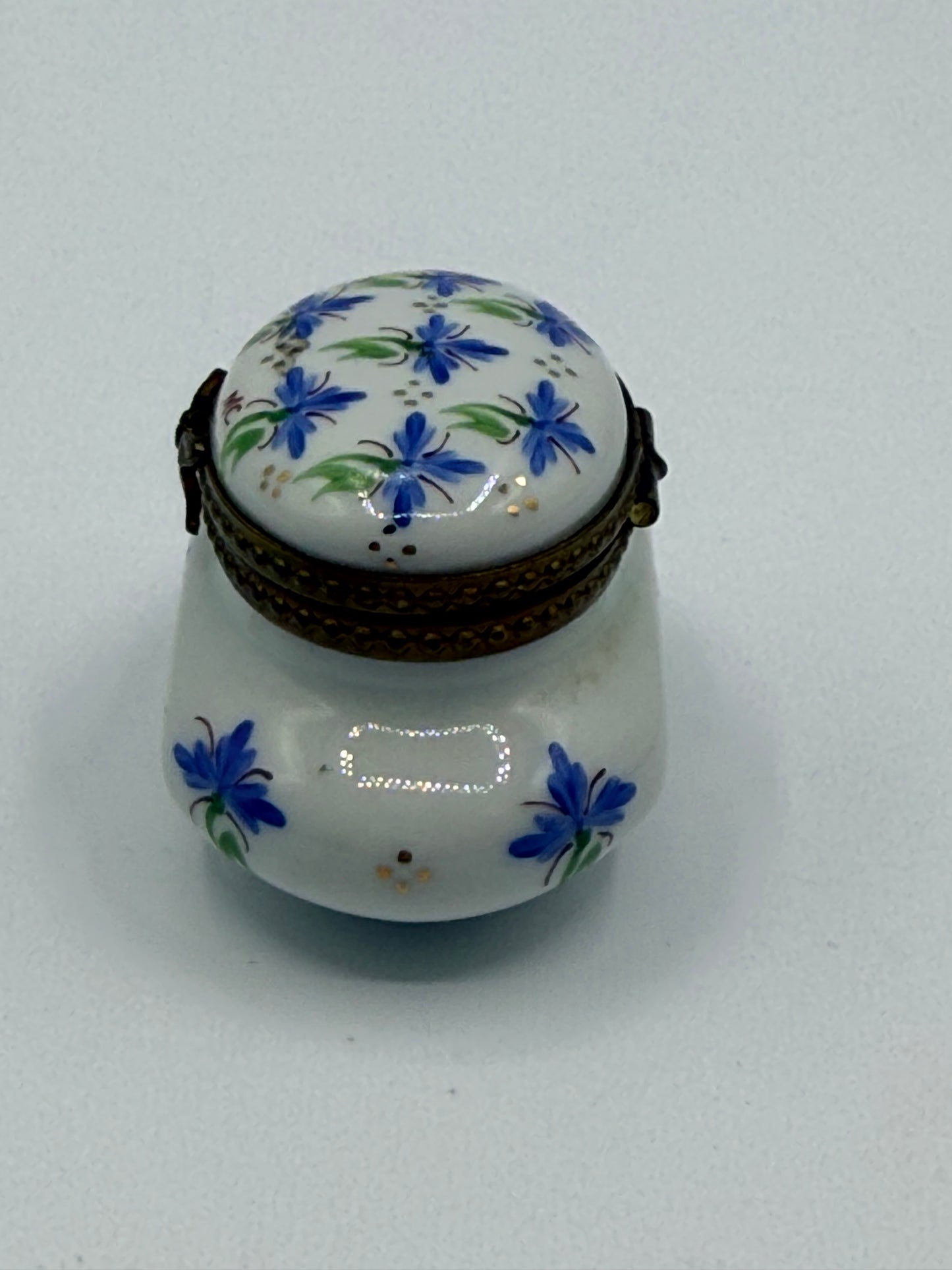 Limoges Trinket Box with Butterfly Clasp