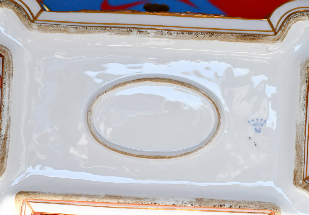 Capodimonte Ornate Italian Porcelain Dresser Box