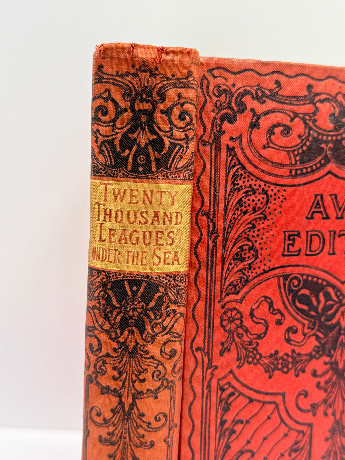 Twenty Thousand Leagues Under the Sea by Jules Verne