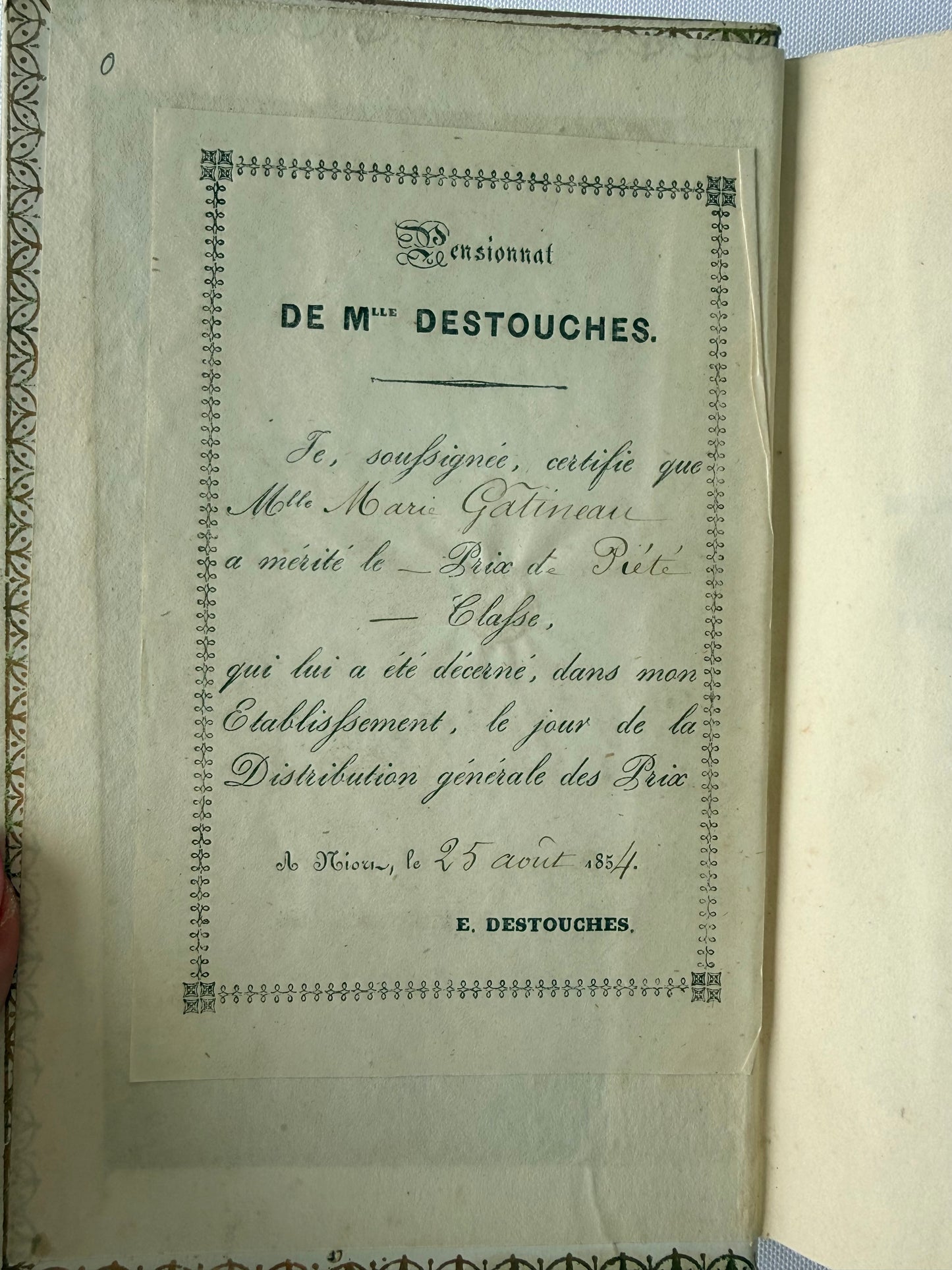 French cartonnage book, Overview of Christianity