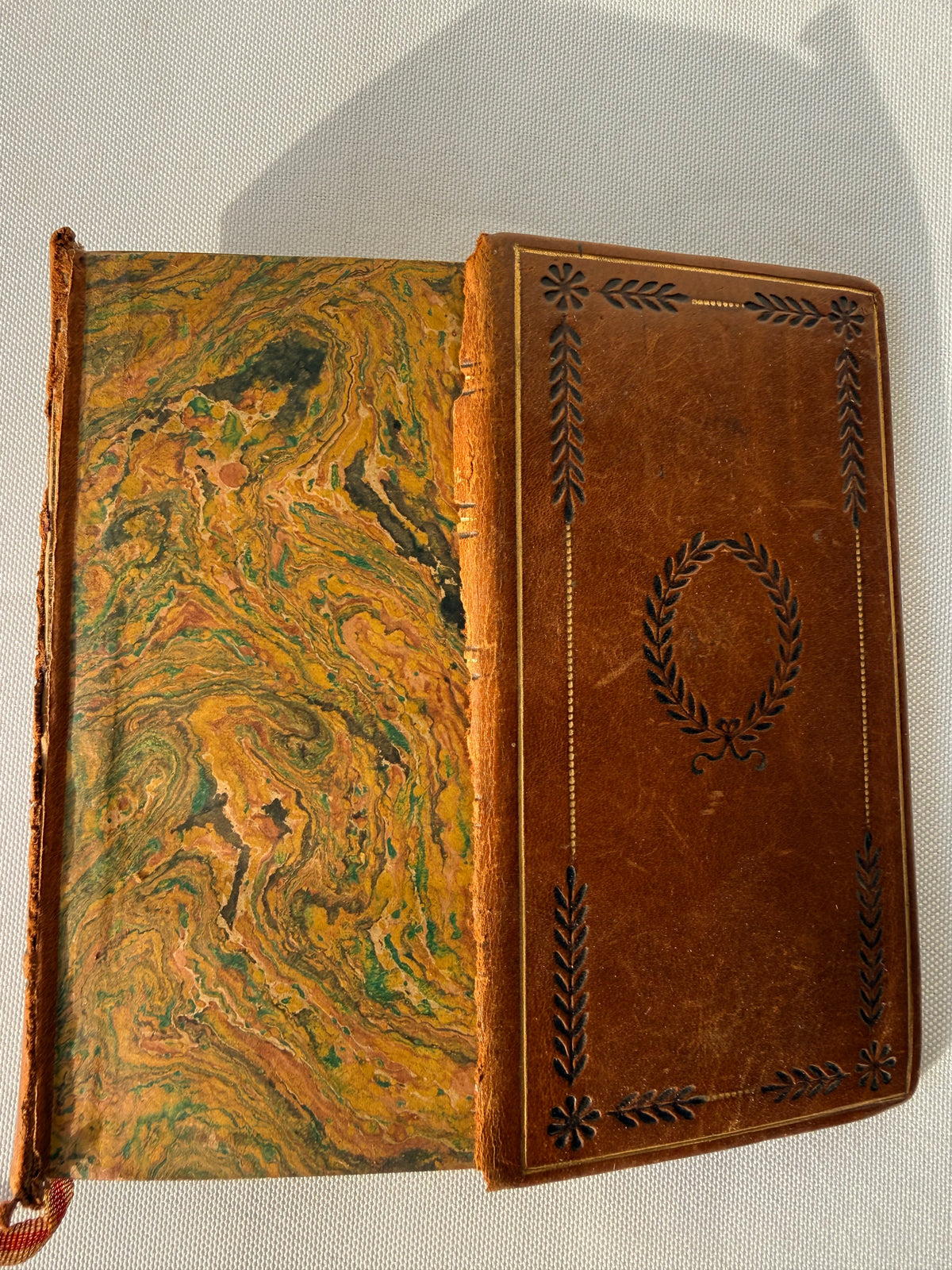 French Leather Prayer Book, L’Imitation de Jesus Christ DSM Vintage