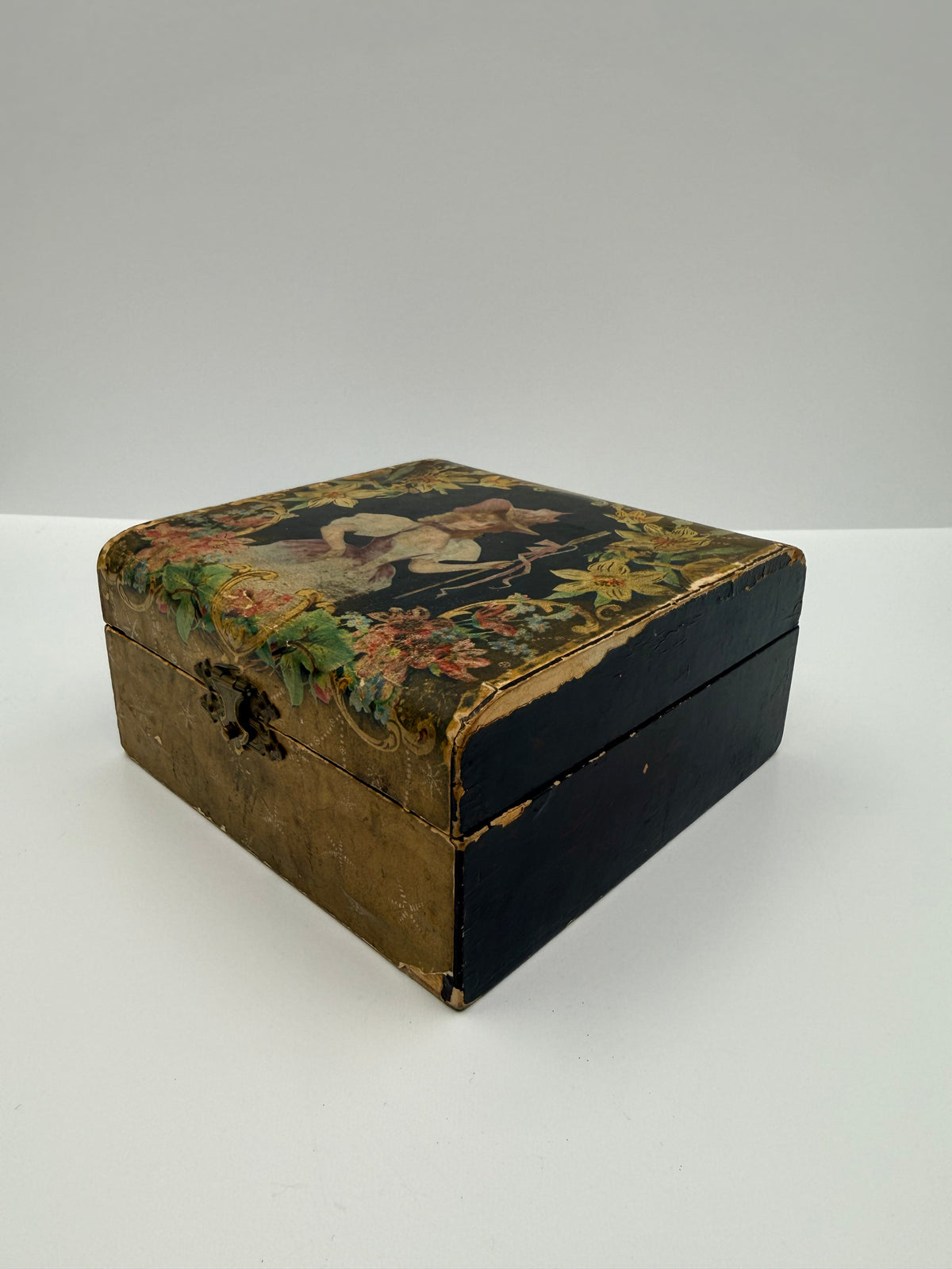 Victorian Paper Mache Keepsake Box with Liner