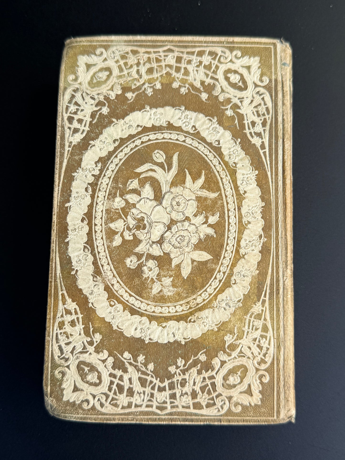 French Cartonnage Book, L’Ame Fidele
