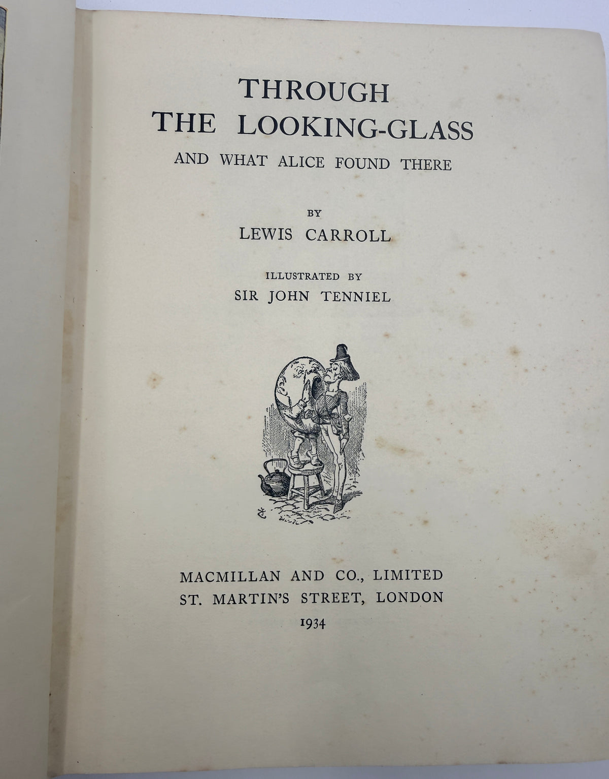 Alice Through the Looking Glass by Lewis Carroll, John Tenniel, 1934
