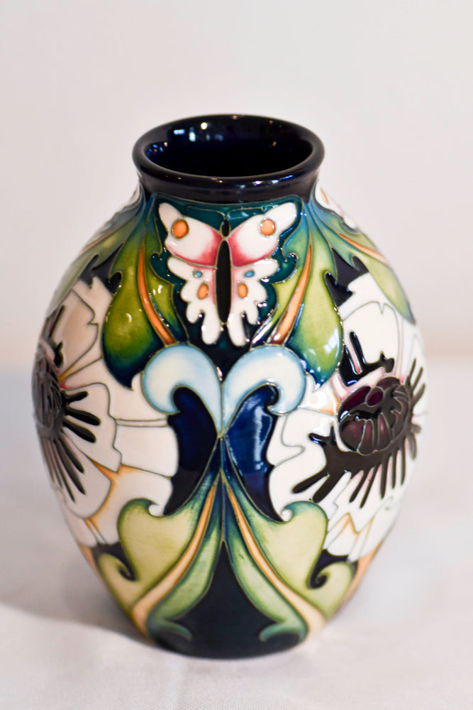 Black and White Moorcroft Vase, 5”