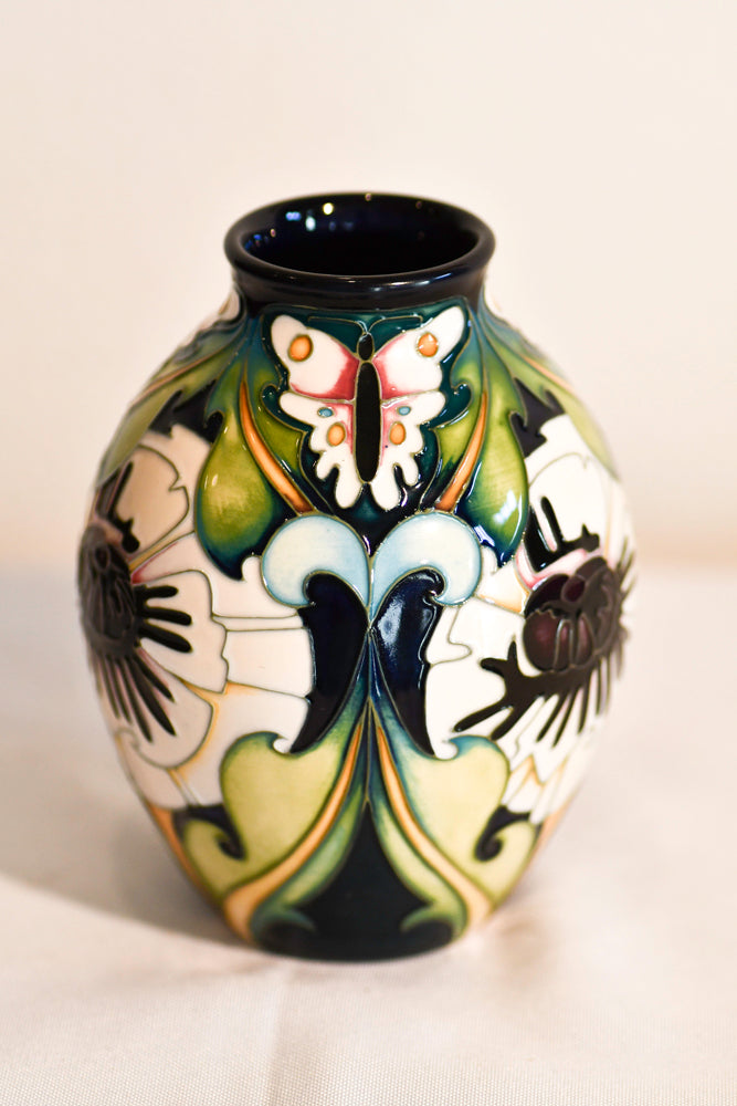 Black and White Moorcroft Vase, 5”