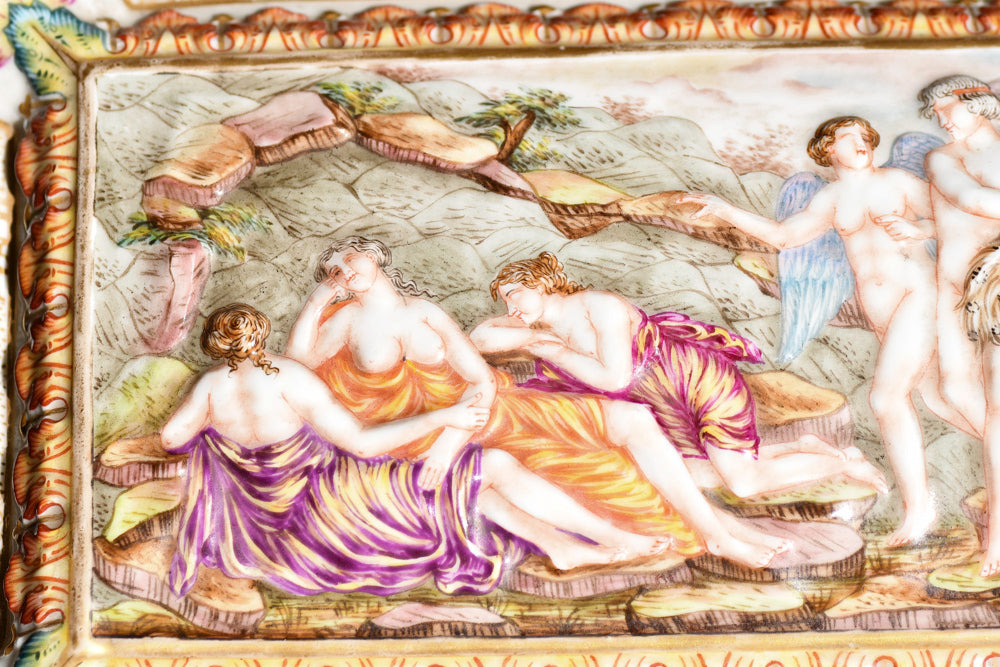Capodimonte Ornate Italian Porcelain Dresser Box