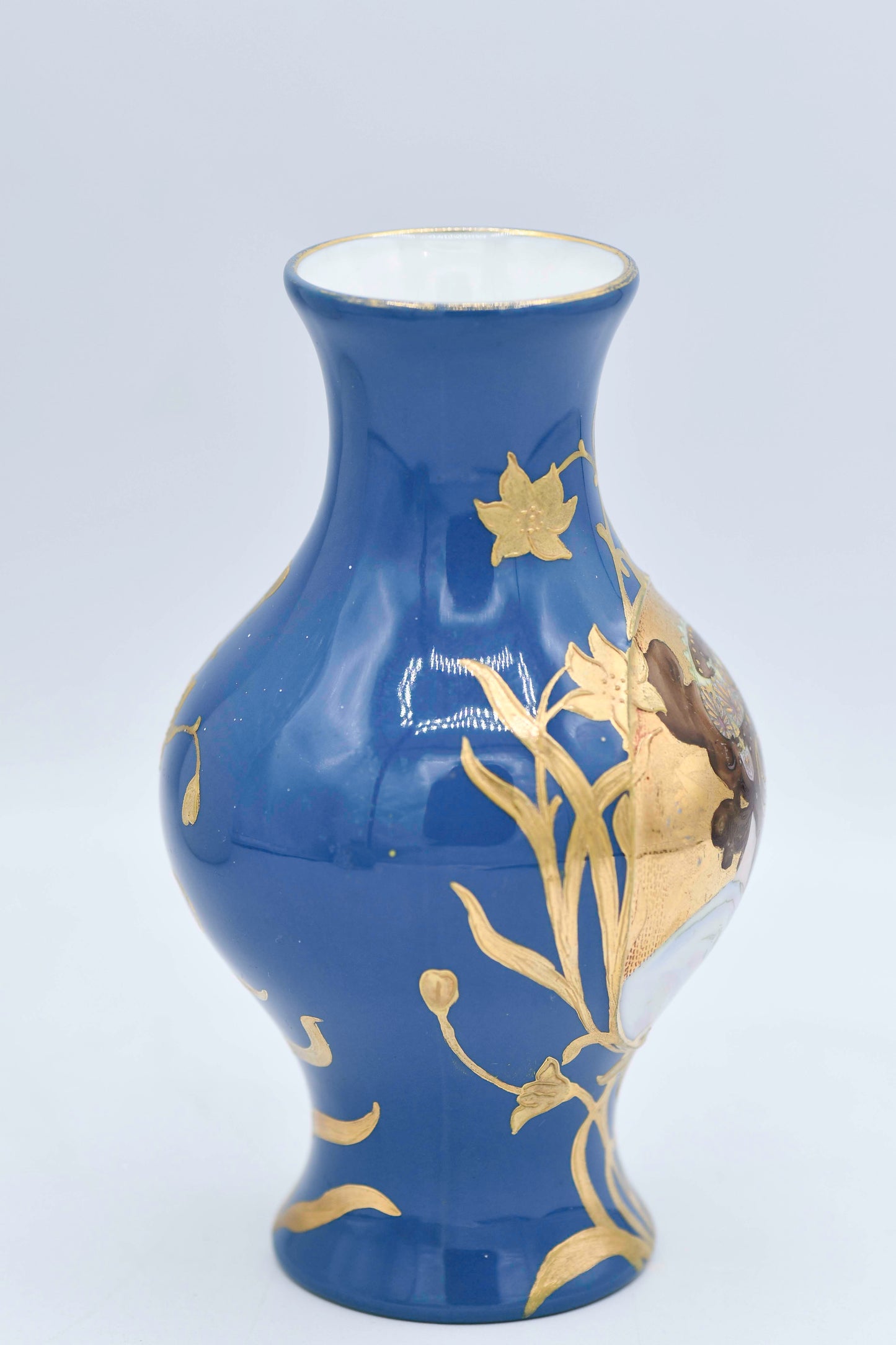 Art Nouveau Vase by Schultz Marke