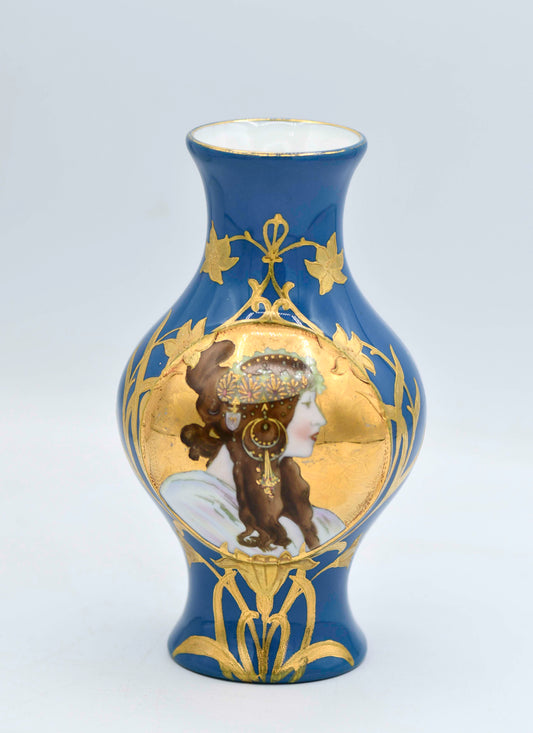 Art Nouveau Vase by Schultz Marke